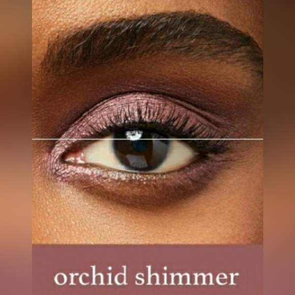 🦋 Julep Eyeshadow 101 Crème-to-Powder Eyeshadow Stick (in Orchid Shimmer - Picture 3 of 12
